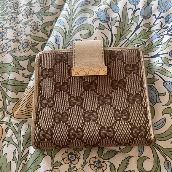 Gucci wallet vintage. - Picture 2 of 8